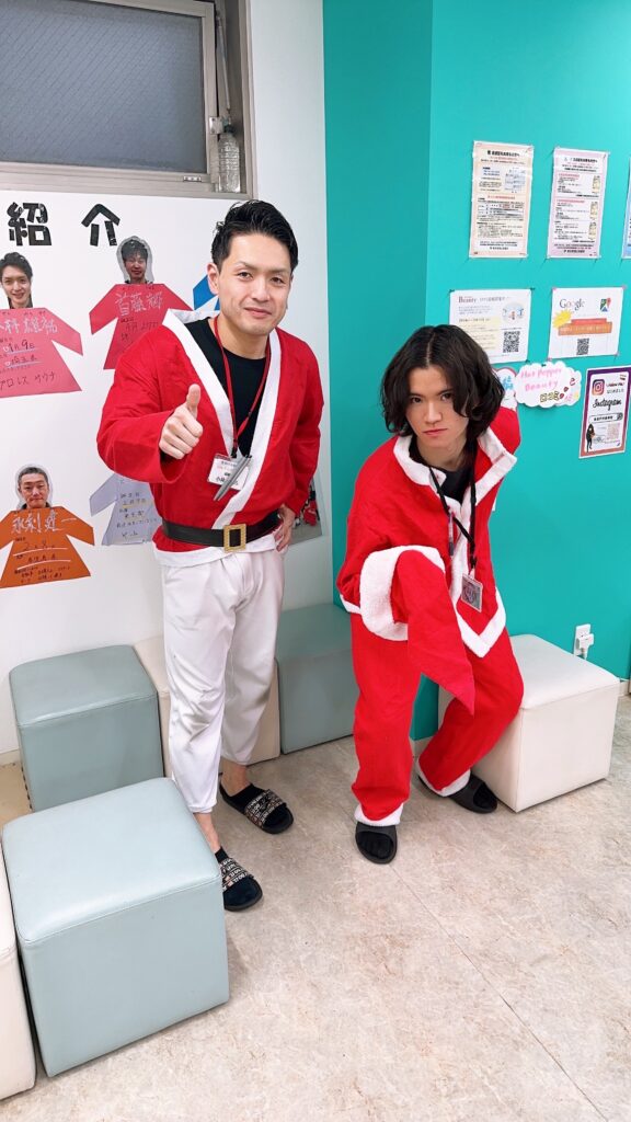 ２０２５クリスマスイブ　いや～サンタのかっこしてるのに暇っす(^^♪