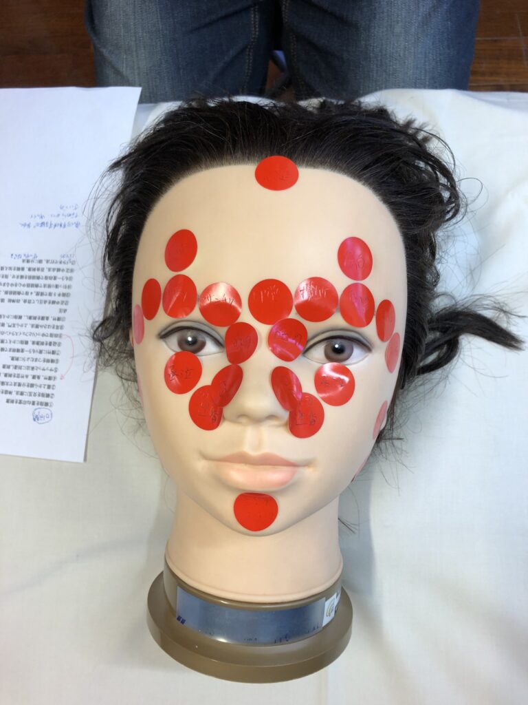 寒さによる血流不足や冷えは姿勢からコリから良くなる！経絡の滞りを新鮮な熱い血液で流しましょう！！